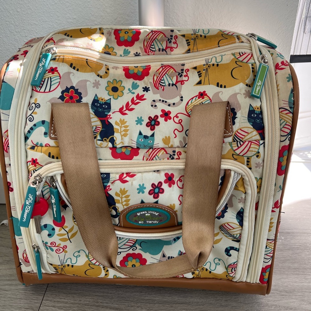 Lily bloom rolling bag